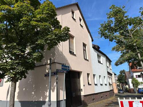Vorderansicht links - 1 Zimmer Mehrfamilienhaus, Wohnhaus zum Kaufen in Kelkheim