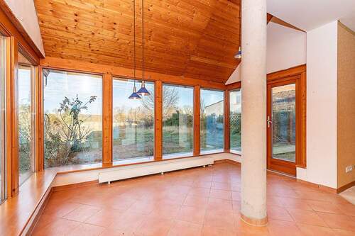 Wohnzimmer - Einfamilienhaus mit 133,40 m&sup2; in Planebruch zum Kaufen