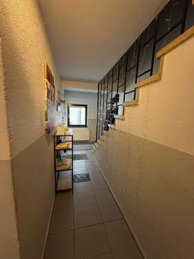 Diele - 6 Zimmer Einfamilienhaus zum Kaufen in Stelzenberg