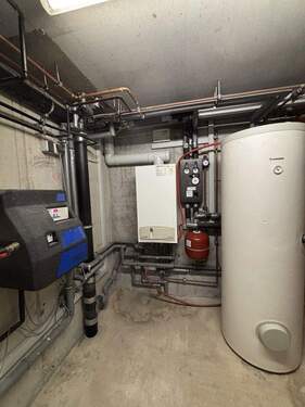 UG-Technik und Waschmaschine - 