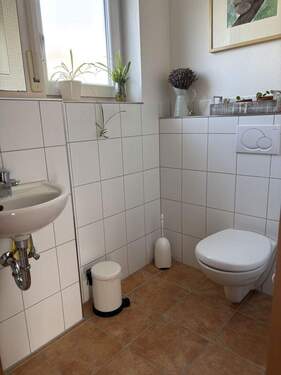 EG-Gäste WC - Reihenendhaus mit 158,00 m&sup2; in Filderstadt zum Kaufen