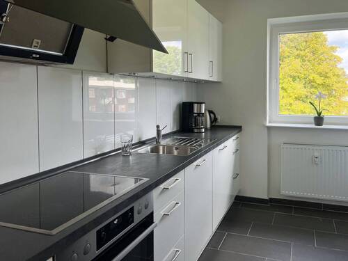 Küche mit Fenster - 