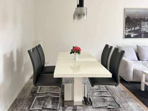 Freundlicher Essbereich - Etagenwohnung mit 64,00 m&sup2; in Hamburg zur Miete