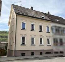 Große Doppelhaushälfte in Albstadt-Ebingen
