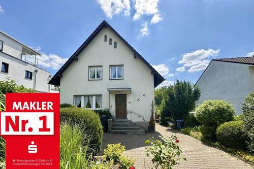 Außenansicht - Freistehendes Einfamilienhaus mit außerordentlich großem Grundstück