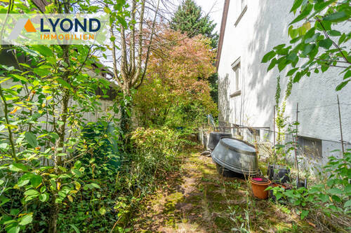 Zugang zu Garten - 6 Zimmer Einfamilienhaus in Neu-Isenburg