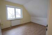 weiteres Zimmer im DG.JPG - 