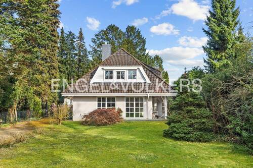 Bild 1 - Landhausidyll für die ganze Familie: Viel Platz zum Entfalten im sonnigen Westgarten