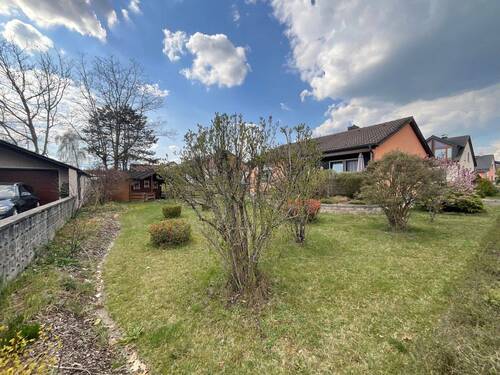 Außenansicht Garten - 4 Zimmer Einfamilienhaus zum Kaufen in Weiherhammer