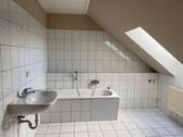 Bad.jpg - 2 Zimmer Etagenwohnung zur Miete in Bad Langensalza