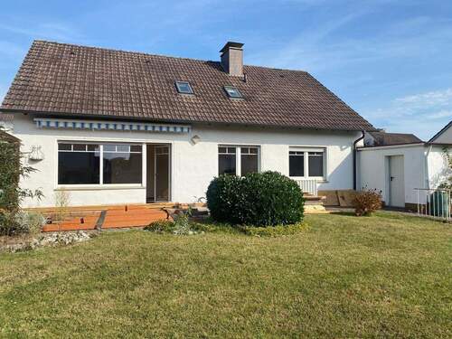 Gartenansicht 1 - 5 Zimmer Einfamilienhaus in Bad Salzuflen