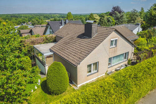 Drohnenaufnahme - 9 Zimmer Mehrfamilienhaus, Wohnhaus in Aachen