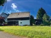 Scheune vorn der Straße aus - 