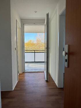 Eingangsbereich/Flur - 2 Zimmer Etagenwohnung in Wilkau-Haßlau
