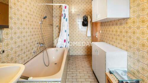 1. OG Badezimmer 2 - 