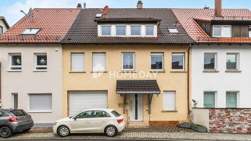 Garage - 6 Zimmer Reihenmittelhaus in Löwenstein