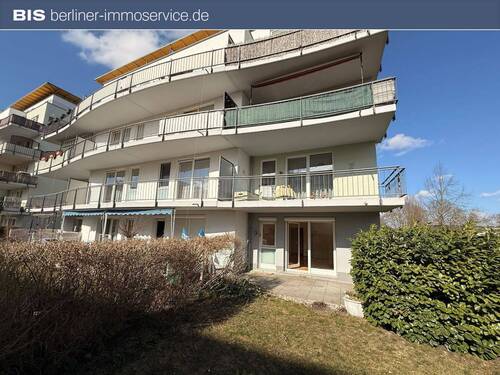 BIS_Immobilien - Wohnen nahe der Dahme - Stilvolle 3-Zimmer-Wohnung mit Terrasse in Köpenick