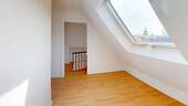 DURCHGANGSZIMMER - 