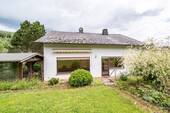 18325 Rückansicht - 7 Zimmer Mehrfamilienhaus, Wohnhaus in Mürlenbach