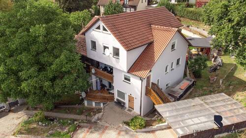 DJI_0261.jpg - Familienfreundliches Dreifamilienhaus mit idyllischem Grundstück