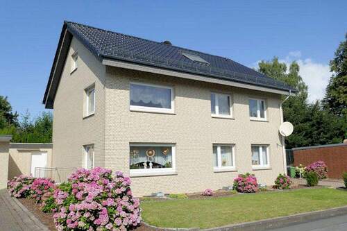 Südost - 8 Zimmer Mehrfamilienhaus, Wohnhaus zum Kaufen in Enger