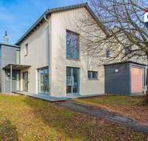 Verkauf im Angebotsverfahren - Modernes Wohnen im ehemaligen Pfarrhaus in Grießen - Klettgau