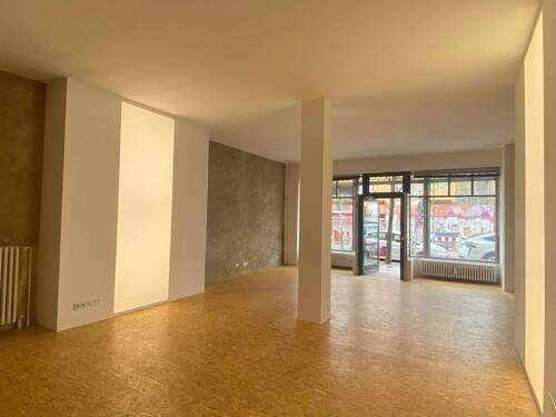 Innenraum, vorn zur Straße - 2 Zimmer Gewerbeobjekt (Büro, Produktion, Verkauf) zur Miete in Berlin
