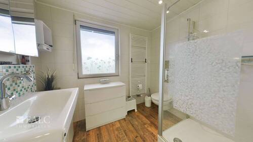 Badezimmer Dachgeschoss - 