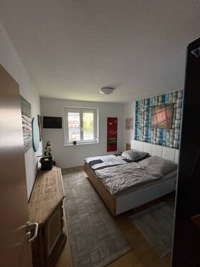 1. OG links Schlafzimmer - 