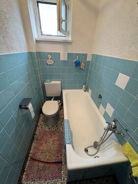 1. OG links Badezimmer - 