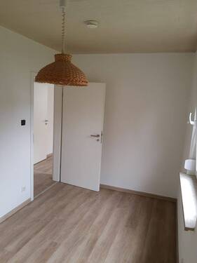 EG rechts Kinderzimmer - 