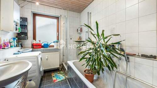 1. OG Badezimmer 1 - 