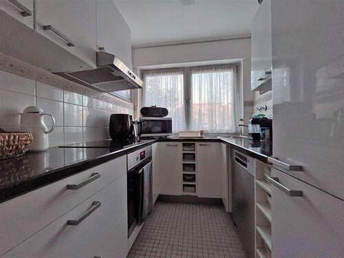 Küche - Immobilien Richter: Top-Lage für Vermietung: Terrassenwohnung nahe Airport