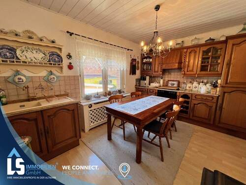 Küche - Mehrfamilienhaus, Wohnhaus mit 156,00 m&sup2; in Roßdorf zum Kaufen