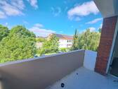 Balkon - 3 Zimmer Etagenwohnung zur Miete in Bremerhaven