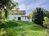 Nordansicht - Blick vom Garten auf das Wohnhaus (N) - Ihr ideales Familienhaus in Bad Muskau - Großzügig, ruhig und naturnah