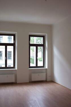 Wohnzimmer - Etagenwohnung mit 79,40 m&sup2; in Leipzig zum Kaufen