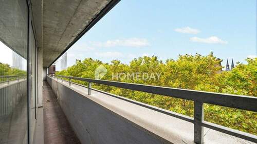 Loggia 1 - 2 Zimmer Etagenwohnung zum Kaufen in Köln