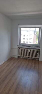 Zimmer 2 - Etagenwohnung mit 64,40 m&sup2; in Neumünster zur Miete