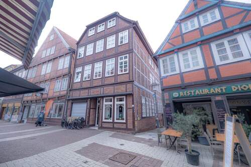 Außenansicht - Voll möblierte 2-Zimmer-Dachgeschosswohnung in bester Altstadtlage von Stade