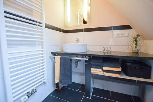 Badezimmer - 2 Zimmer Etagenwohnung zur Miete in Stade