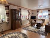 Wohnzimmer - 6 Zimmer Einfamilienhaus in Großefehn