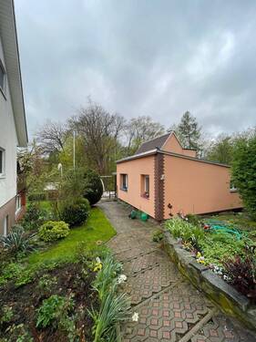 Zugang - Braunsdorf- ruhig und ländlich gelegen- IHR GLÜCKSGRIFF !