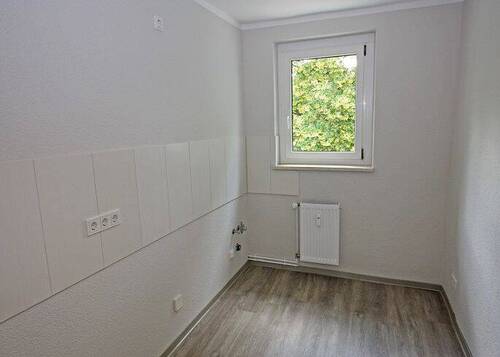 Bsp. Küche - Etagenwohnung mit 60,90 m&sup2; in Oschersleben zur Miete