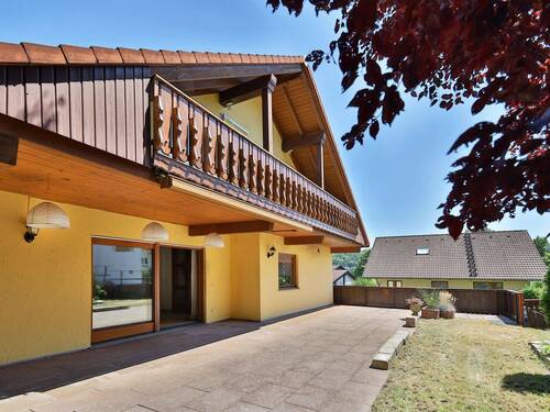 Hausansicht vom Garten - 6 Zimmer Einfamilienhaus zum Kaufen in Aidlingen