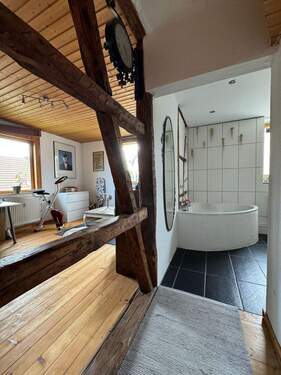 Elternschlafzimmer mit Zugang zum Badezimmer - 