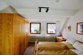 Zimmer 2 OG - 