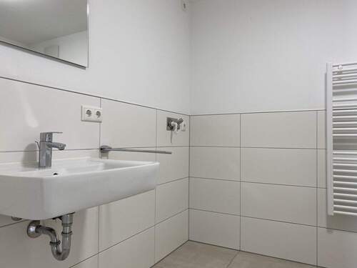 Badezimmer - Etagenwohnung mit 62,20 m&sup2; in Dinkelsbühl zum Kaufen