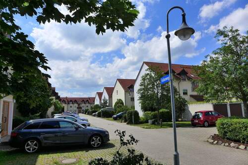 105f_gepflegte Wohnanlage.JPG - 