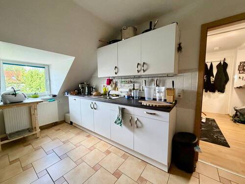 Fröbelstraße DG-Maisonette/ Küche - 